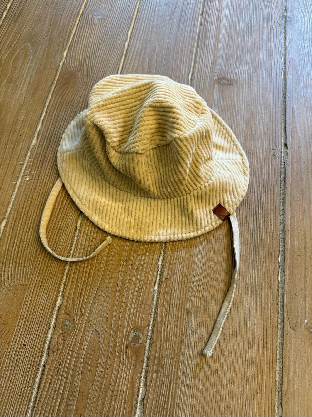 Kidwild Corduroy Bucket Hat in Beige- NWOT